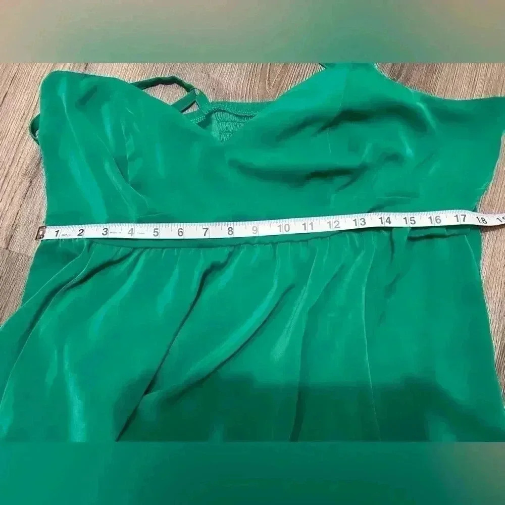 Torrid Size 0 Beautiful Emerald Green Spaghetti Adjustable Strap, great Quality - Picture 8 of 10